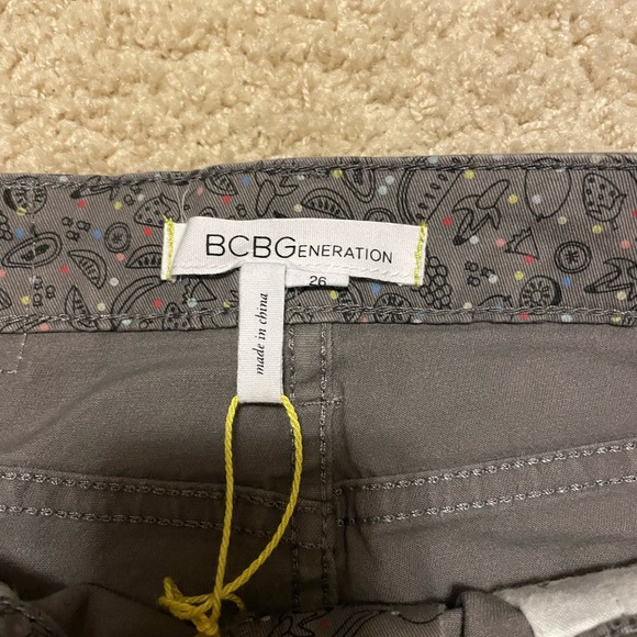 BCBG skirt - Picture 2 of 2